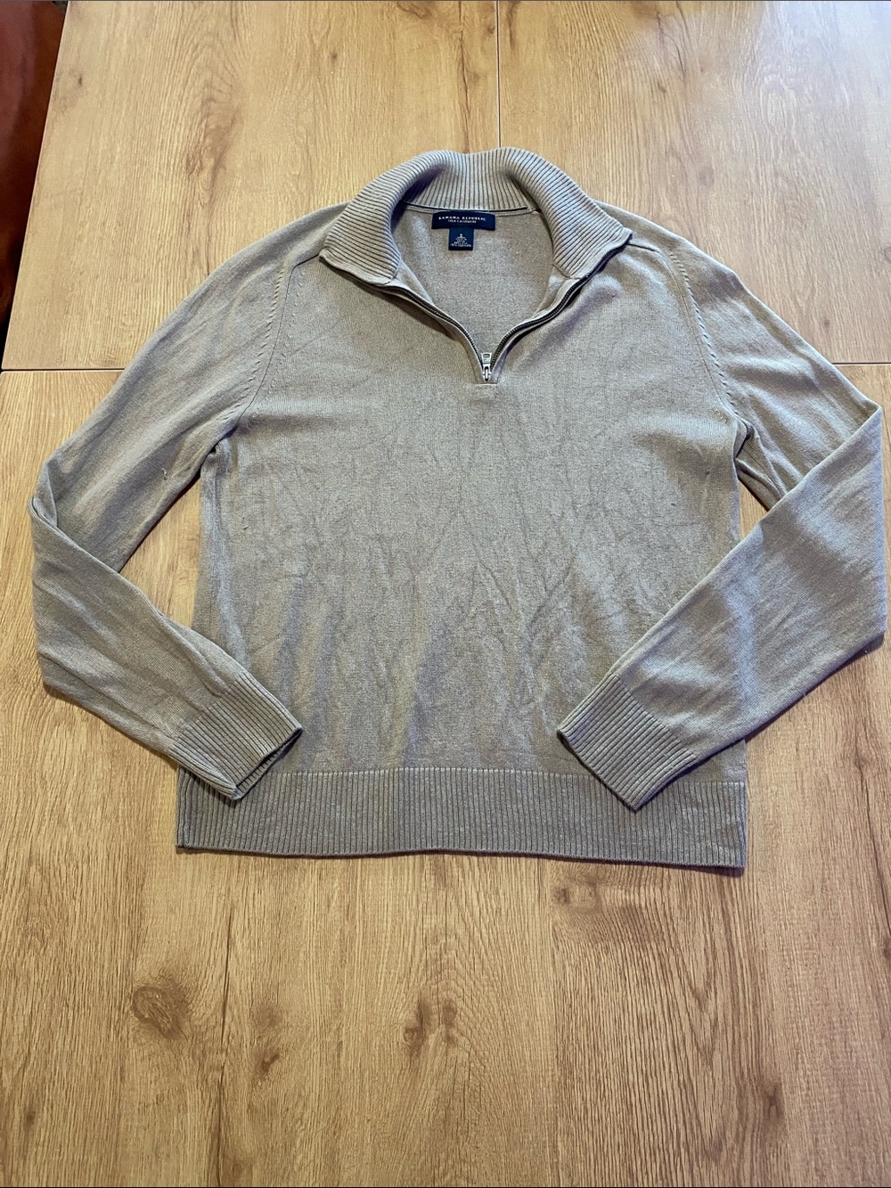 Banana Republic Men's Light Taupe Zip-Neck Sweater